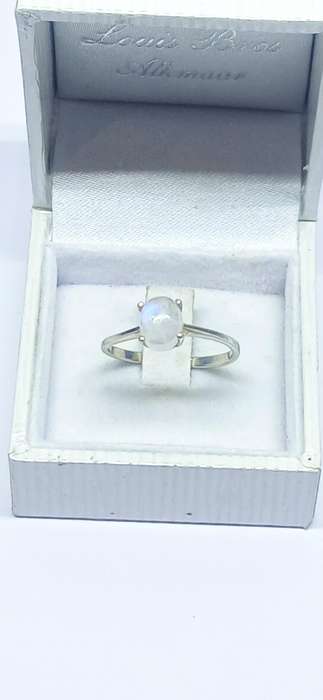 Sterling silver moonstone ring