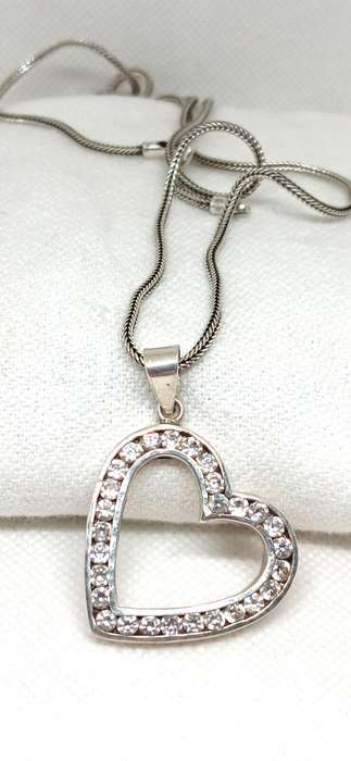 Sterling silver heart pendant with chain