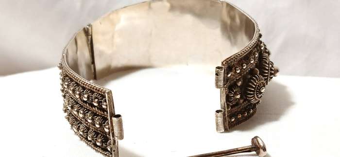 Vintage sterling silver chunky bracelet
