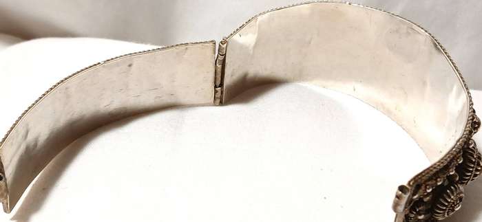 Vintage sterling silver chunky bracelet