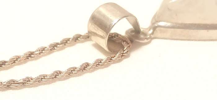 Sterling silver moonstone pendant on chain