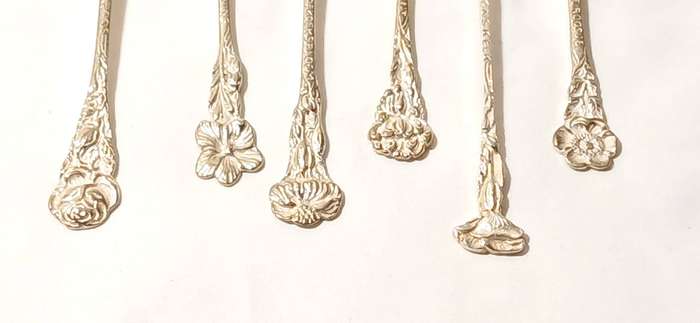 Vintage silver plate flower spoons