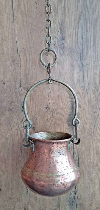 Hanging copper pot