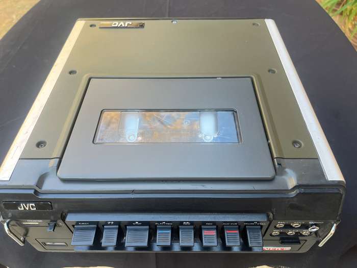 JVC PORTABLE VCR RECORDER. NOT TESTED.