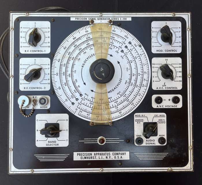 PRECISION SIGNAL GENERATOR, E200. NOT TESTED. NO WIRES