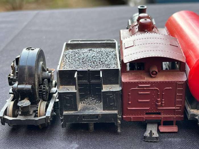 LIMA Rolling stock. Locos not working.