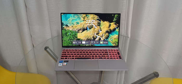 LesTech 12thGen 15.6 i5