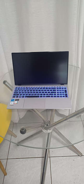 LesTech 12thGen 15.6 i5