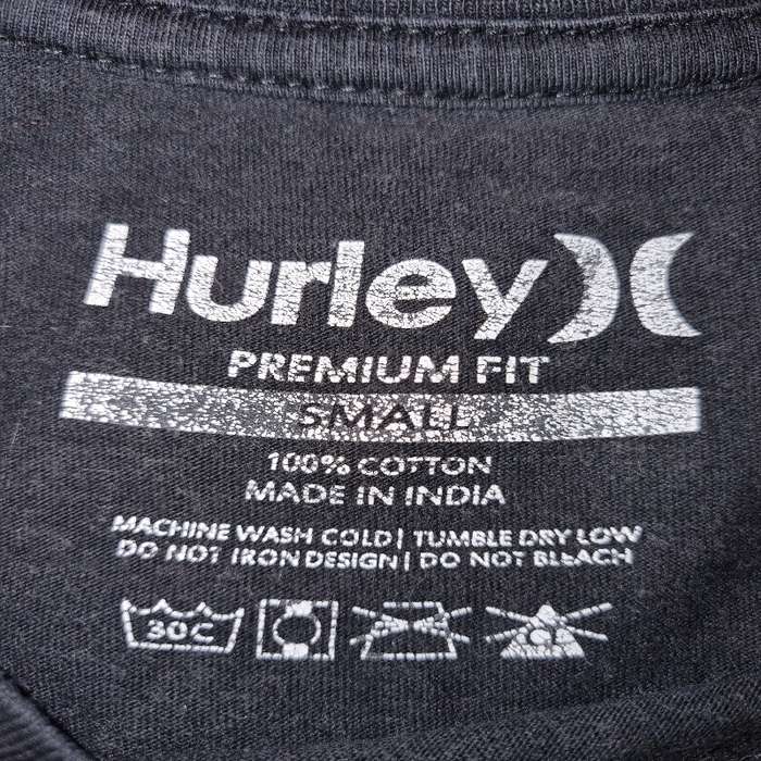 Hurley T-Shirt - Size S