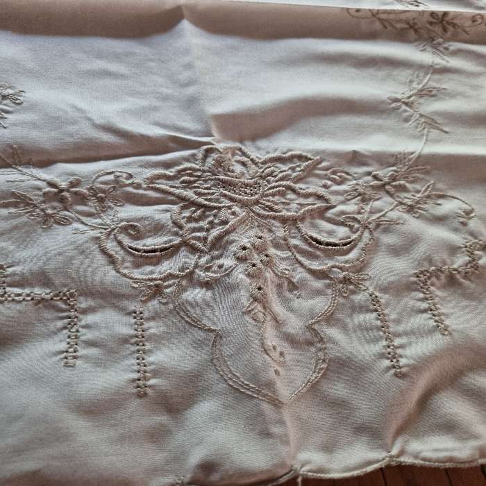 Vintage Embroidered Tea Tray Cloth