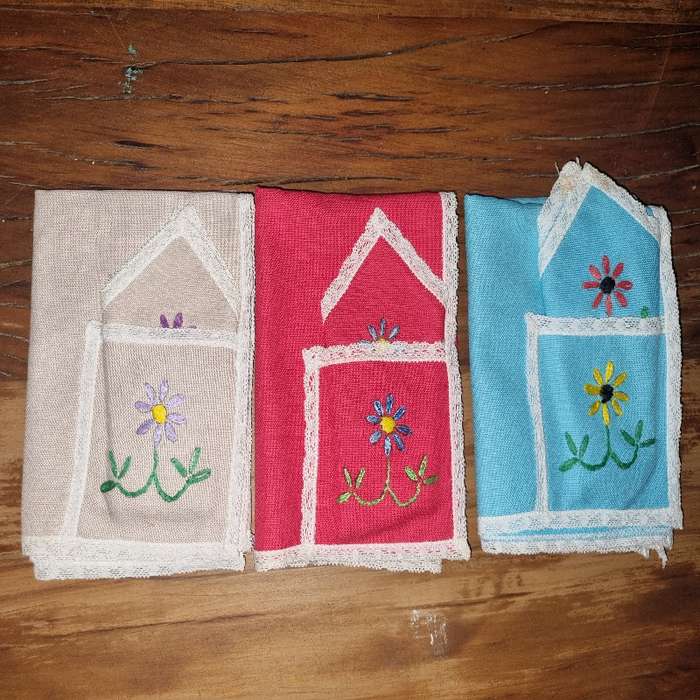 3 x Vintage Hand Crafted Placemats with napkin - Beautiful Vintage Find