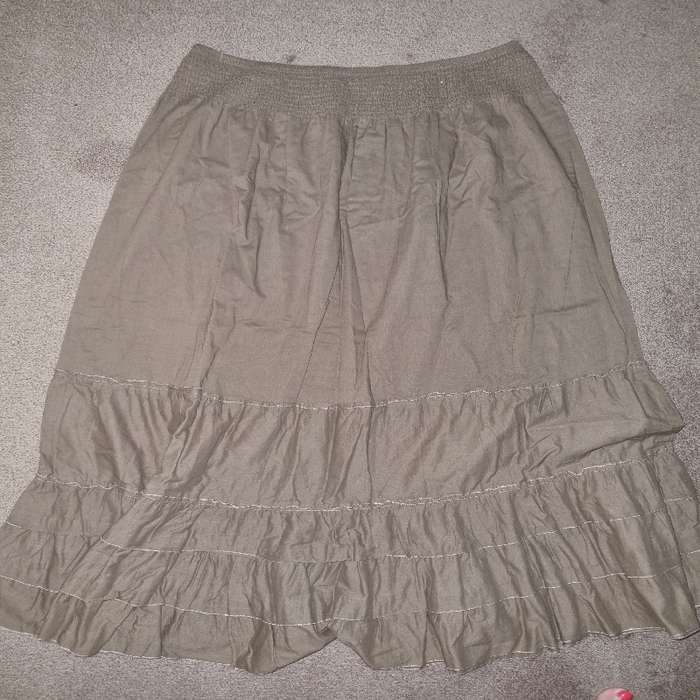 Woolworths Skirt - Size 18