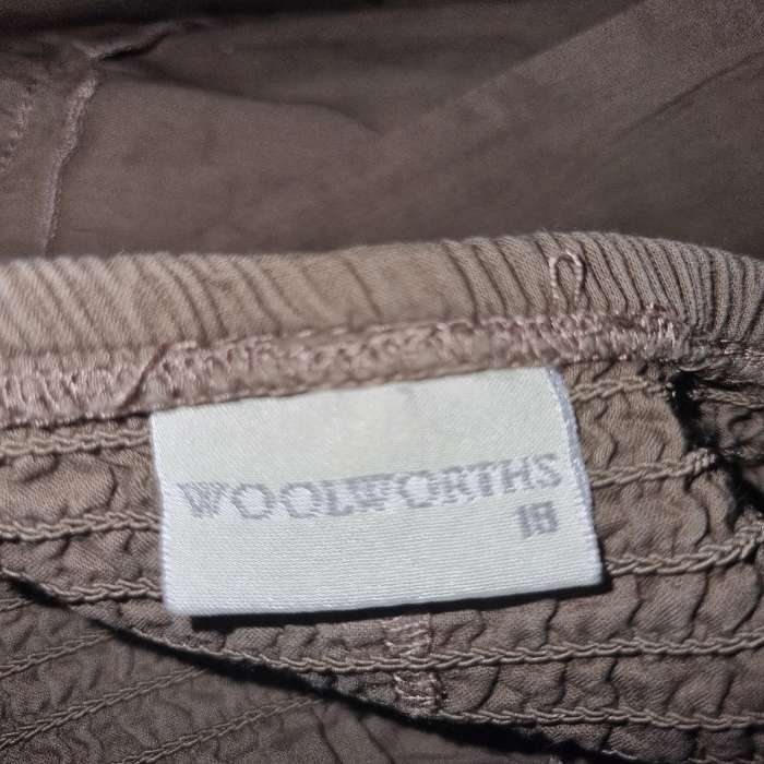 Woolworths Skirt - Size 18