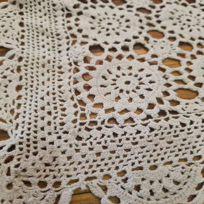 Vintage Finely Crochet Hand Crafted Tea Tray Cloth / Doily