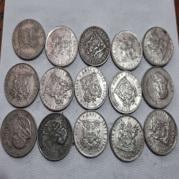 15 x 10 cent coins
