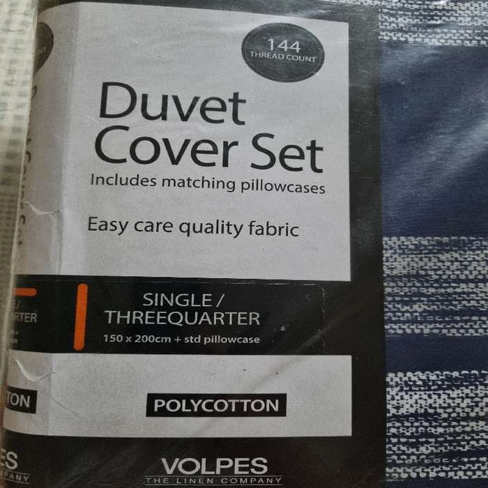 Volpes Duvet Cover Set - Great Quality - Brand new and sealed