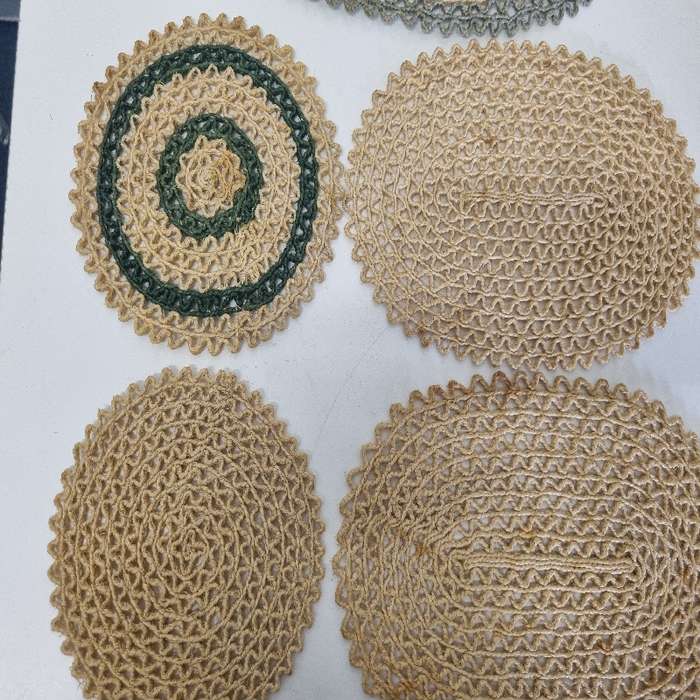 5 x Vintage Placemats / Pot holders