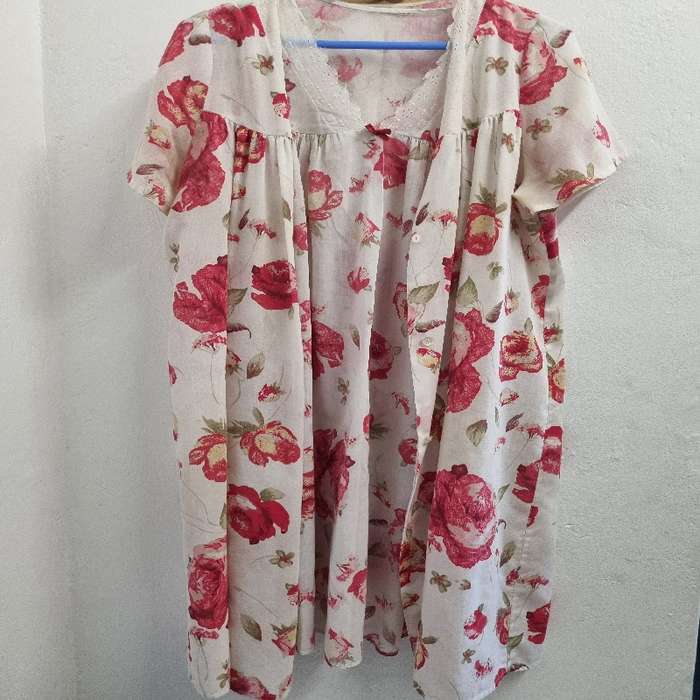 2 Piece - Nighty and Robe - Size M