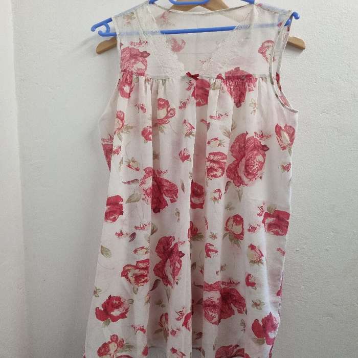 2 Piece - Nighty and Robe - Size M