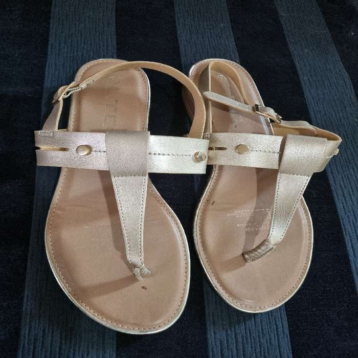 Gold Truworths Sandals - Size 7 - Perfect condition