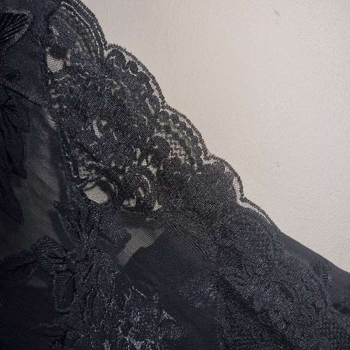 Black gown with lace detail - no belt - Size M - Sleepwear