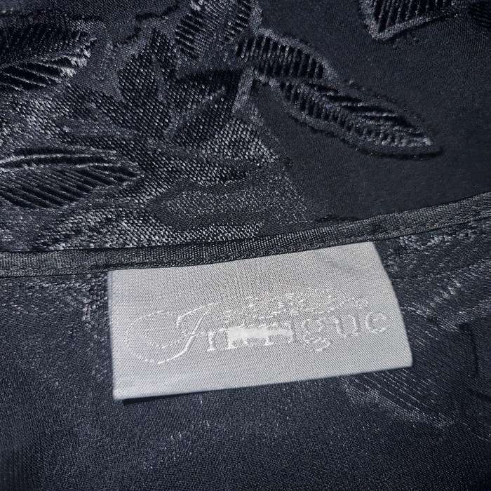 Black gown with lace detail - no belt - Size M - Sleepwear