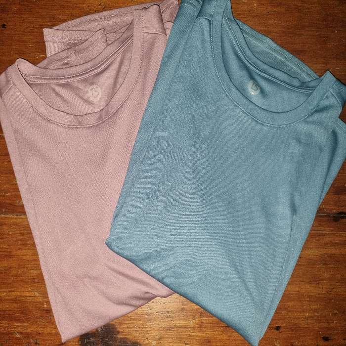 2 x Totalsports XL Fitness T-Shirts