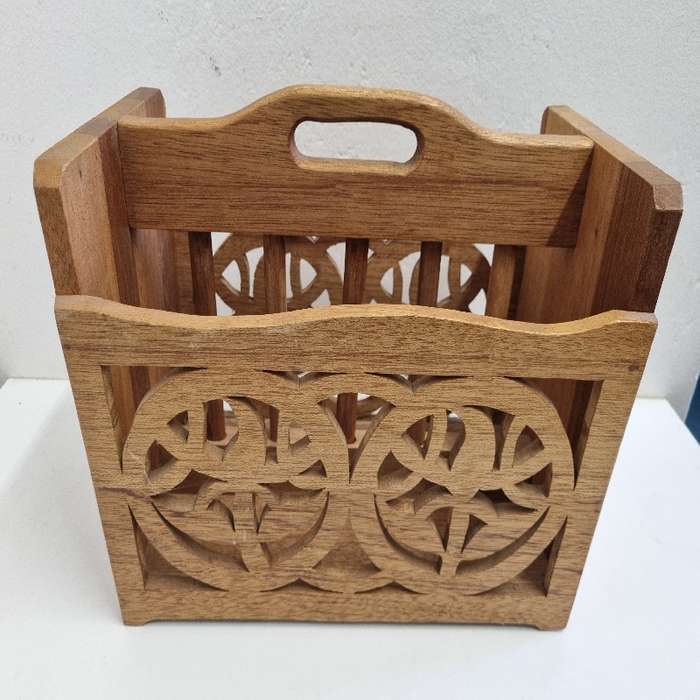 Wooden Magazine rack - Beautiful!!