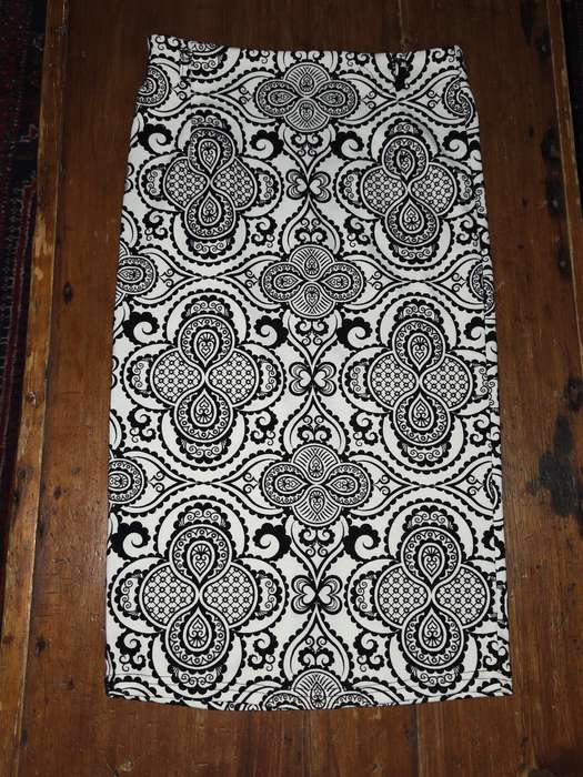 Beautiful skirt - Size 32