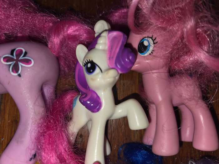 8 x Toy Ponies