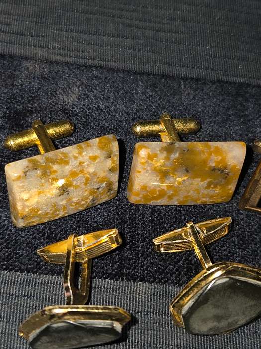 4 Pairs of Vintage Cufflinks