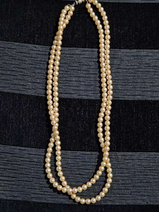 2 String Pearl Necklace