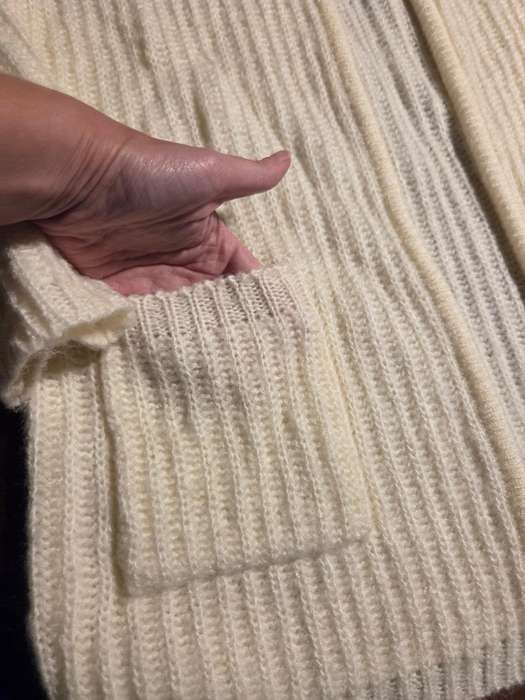 Beautiful Knitted Longer Length cardigan / Knitwear - Size M
