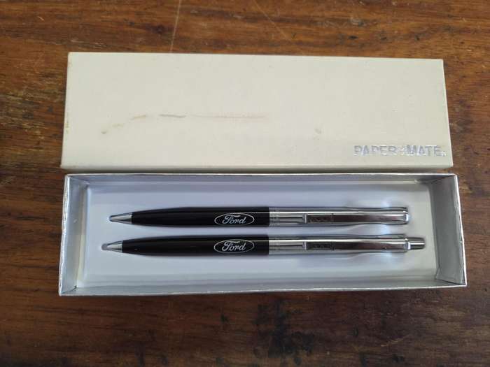 Papermate Pen and Pencil Set with Ford Signage - Needs refils