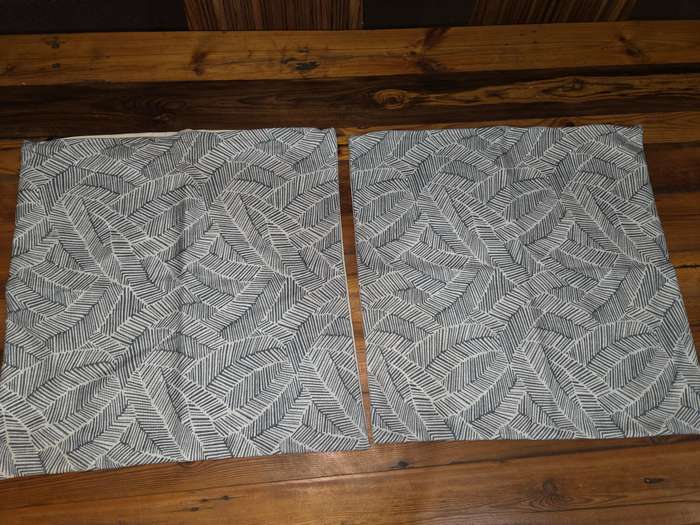 2 x Scatter cushion covers - Modern - Never used - Great Quality - Size 52cm x 52cm