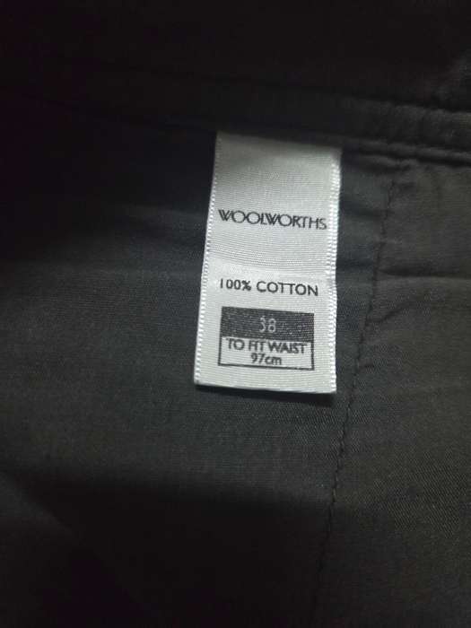 Woolworths shorts - Size 38 - 100% Cotton Missing one back button - see last pic