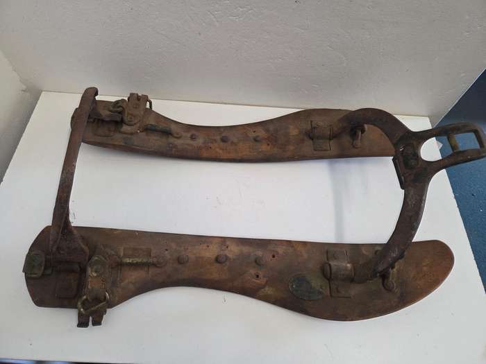 Antique Mason & Sons Saddle Frame - Wood and Cast Iron - See pictures