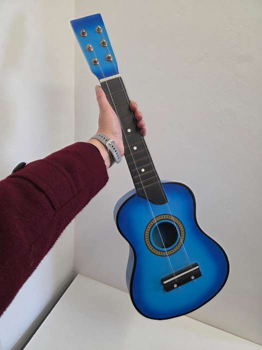 Blue kids guitar - Good condition but needs string