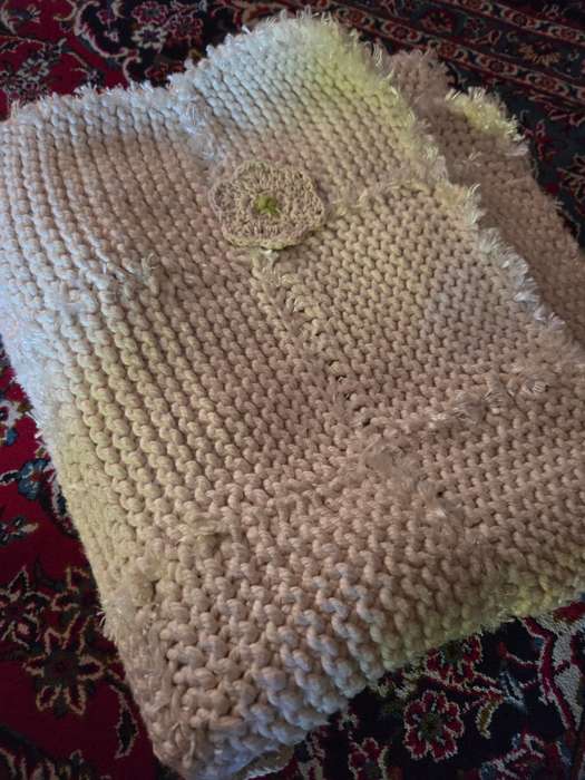 Heavy throw / Blanket with crochet detail - Size 185cm x 85cm - Chunky knit