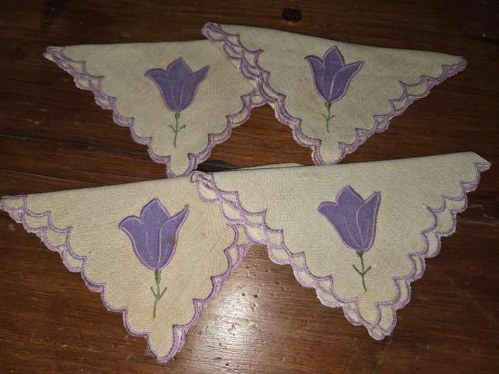 4 x Vintage Embroidered Fabric Napkins