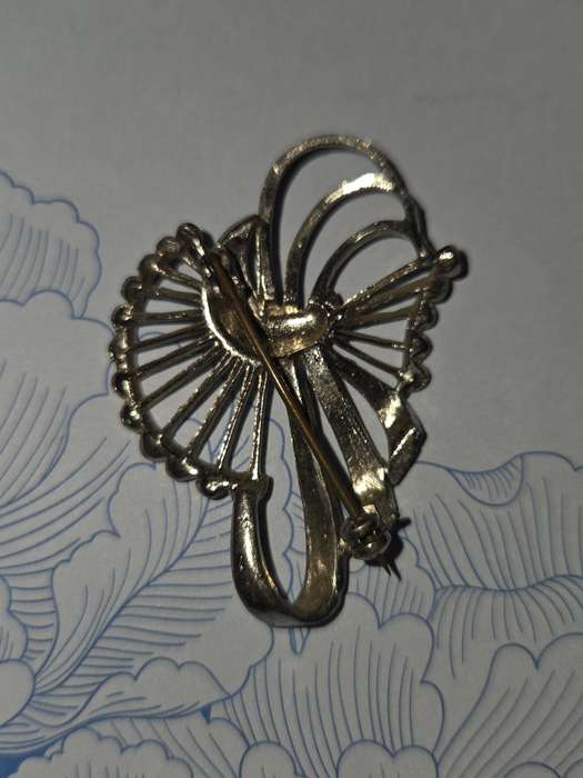 Vintage Brooch