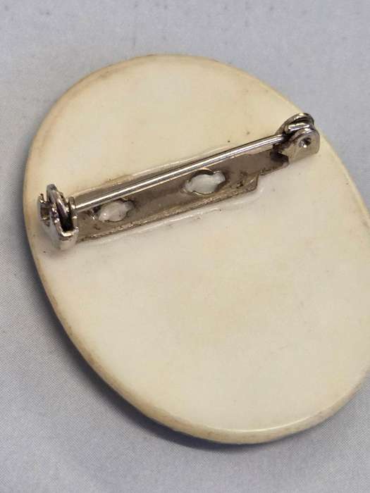 Vintage Brooch