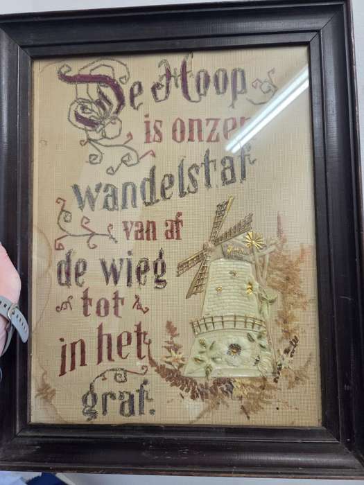 Vintage Embroidered art - Framed - De Hoop is onzen wandelstaf - Size - 47cm x 38cm