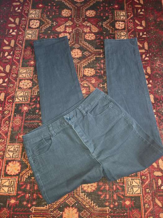Woolworths Magic Slimleg pants - Size 40