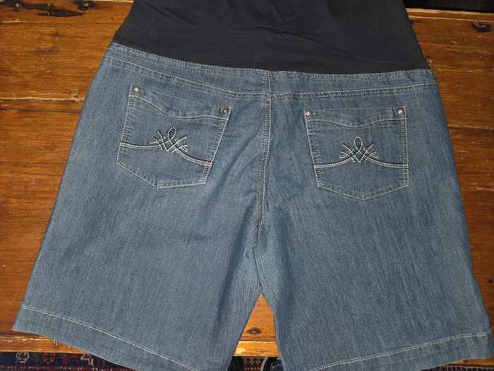 Woolworths shorts with soft elastic band - Size 18 - Never worn