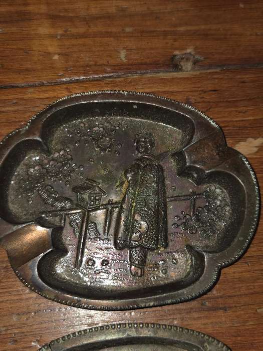 2 x Souvenir of Durban Ashtrays - Zulu Woman