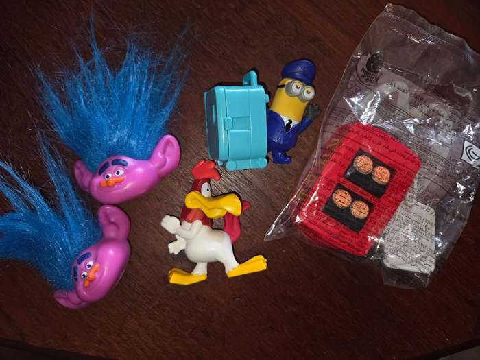 5 x MacDonald's Toys -  incl. Trolls, Minions, etc.