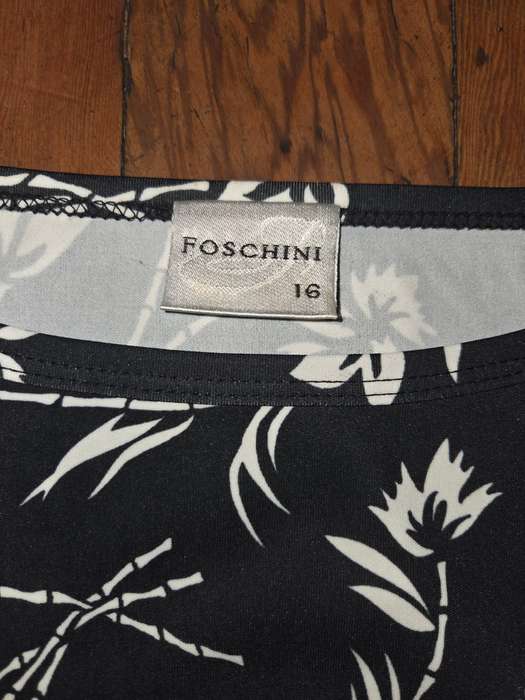 Foschini Black and White top - Size 16