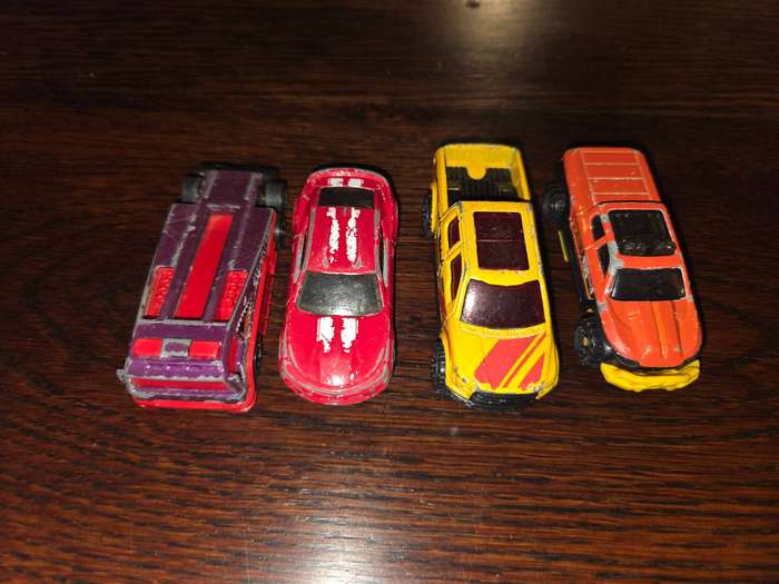 4 x Hotwheel cars - Well used