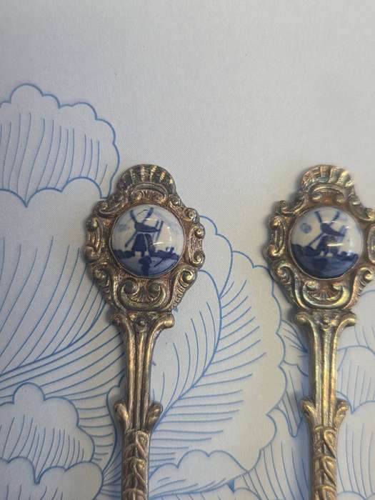 5 x Vintage EPNS Teaspoons with Delft detail - Holland Just beautiful!!!
